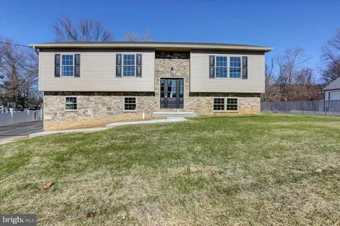 12145 Pen Mar Rd, Waynesboro, PA 17268