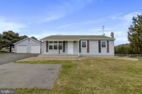 8367 Olde Scotland Rd, Shippensburg, PA 17257