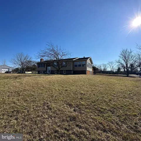 4086 Warm Spring Rd, Chambersburg, PA 17202