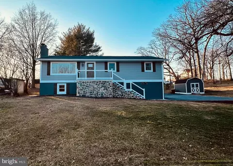 431 Miracle Ln, Chambersburg, PA 17202