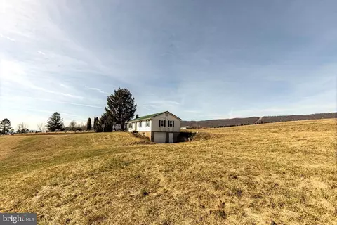 Exterior - 17167 Path Valley Rd, Spring Run, PA 17262 photo 2 of 5