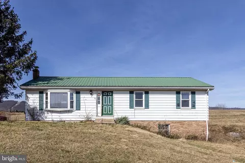17167 Path Valley Rd, Spring Run, PA 17262