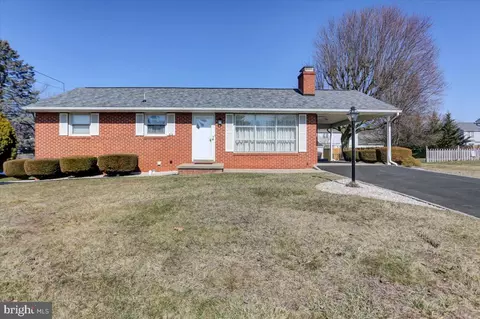 383 Catharine St, Greencastle, PA 17225