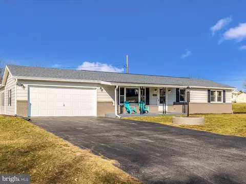 14123 Gardner Ave, Waynesboro, PA 17268