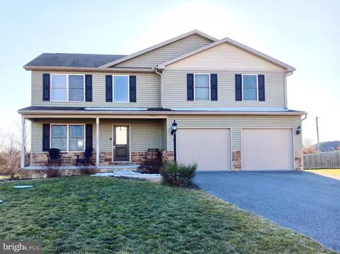 6100 Betteker Ln, Saint Thomas, PA 17252
