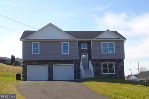 750 Third St W, Waynesboro, PA 17268