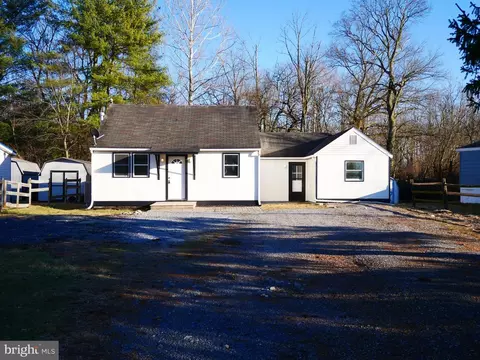 134 Quarry Rd, Chambersburg, PA 17202