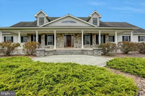 37 Jamestown Rd, Shippensburg, PA 17257
