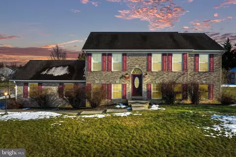 2130 Constitution Dr, Chambersburg, PA 17201