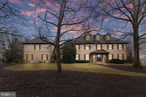 3440 Grand Point Rd, Chambersburg, PA 17202
