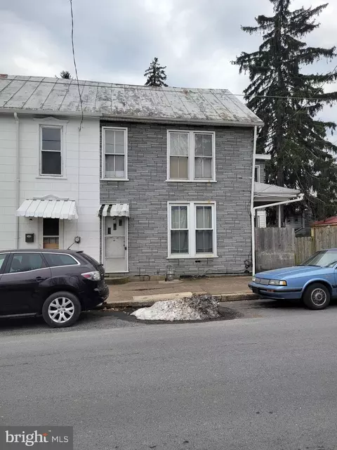124 Liberty St E, Chambersburg, PA 17201