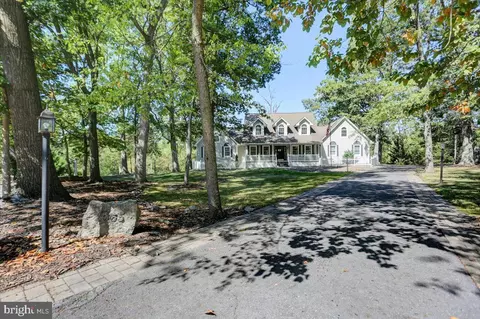 2065 Loop Rd, Chambersburg, PA 17202