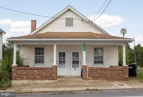 31 E Main St, Fayetteville, PA 17222
