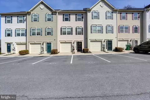 514 S S Carlisle St, Greencastle, PA 17225