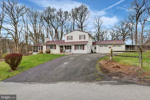 535 Bengate Rd, Chambersburg, PA 17202