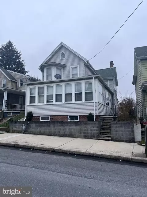 283 W King St, Chambersburg, PA 17201