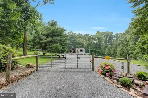 13250 Upper Strasburg Rd, Upperstrasburg, PA 17265