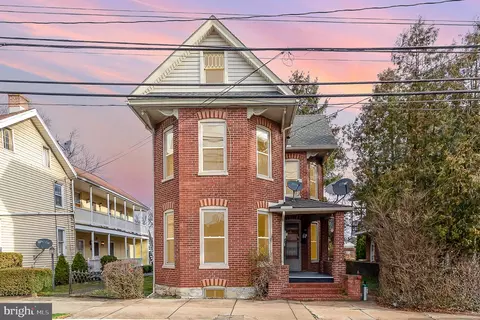 157 King St W, Chambersburg, PA 17201