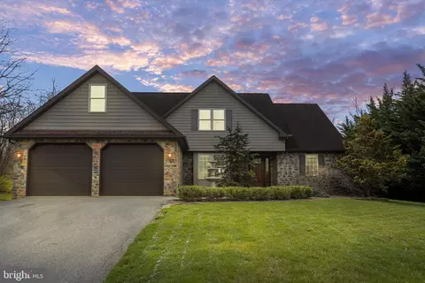 1636 Alphin Way, Greencastle, PA 17225