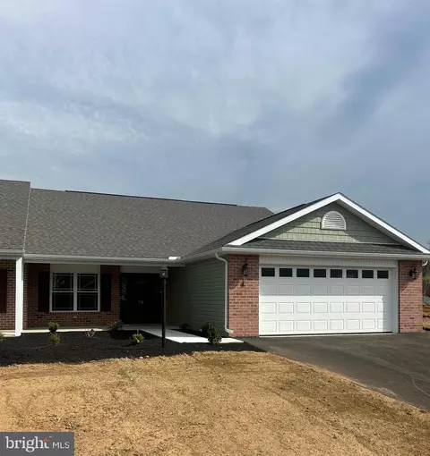 730 Rising Sun Ln, Chambersburg, PA 17202
