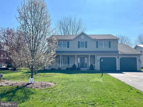 59 Hearthside Ln, Greencastle, PA 17225