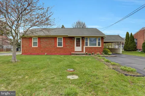 13 Reynolds Ave, Mont Alto, PA 17237