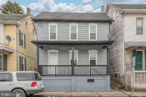 25 N Grant St, Waynesboro, PA 17268