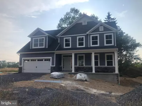 981 Forest Rd, Chambersburg, PA 17202