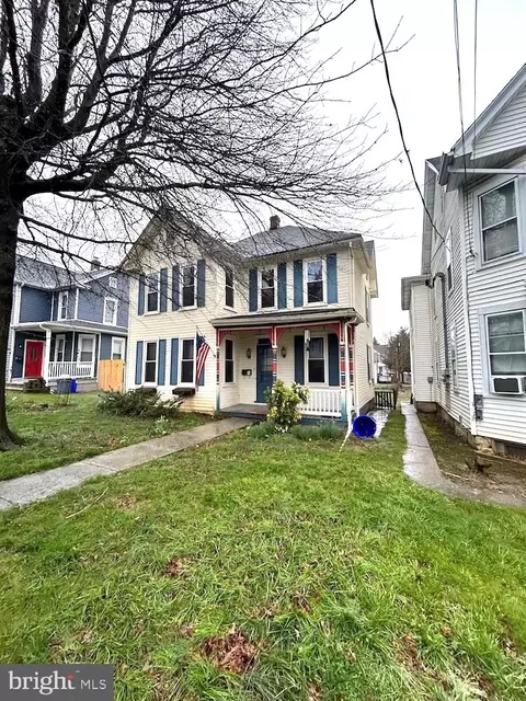 23 Cumberland Ave, Shippensburg, PA 17257