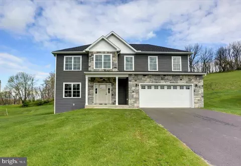 765 Third St W, Waynesboro, PA 17268