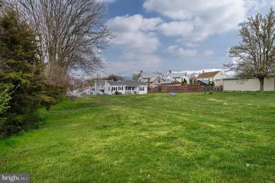 58 W W Dahlgren St N, Greencastle, PA 17225 17 Photos Movoto