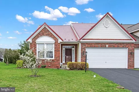 3067 Sundown Dr, Chambersburg, PA 17202