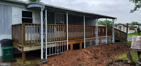 1024 Warm Spring Rd #15, Chambersburg, PA 17202