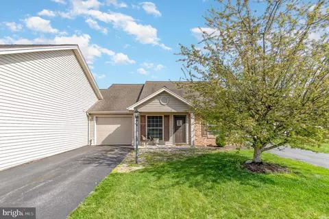 145 Sequoia Ct #29, Chambersburg, PA 17201