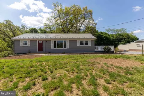 3232 Enoch Brown Rd, Greencastle, PA 17225