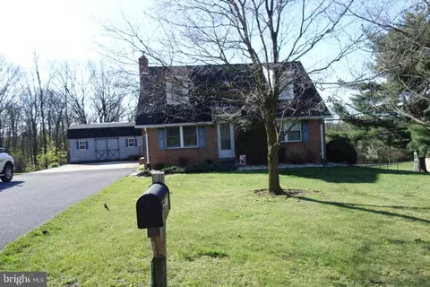 8482 Newburg Rd, Newburg, PA 17240