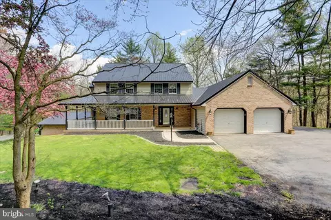 12599 Mentzer Gap Rd, Waynesboro, PA 17268