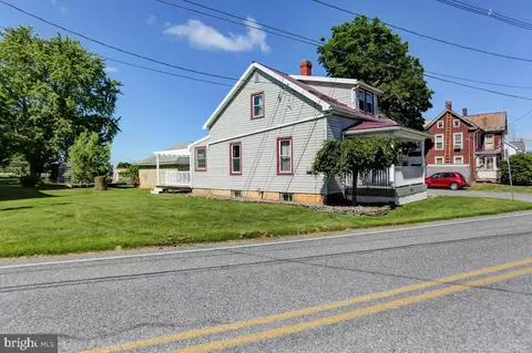 7471 Browns Mill Rd S, Chambersburg, PA 17202