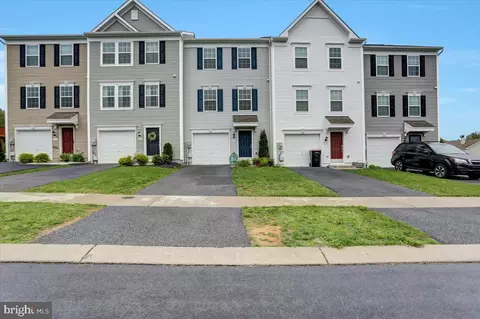 3534 Cedarbrook Ct, Fayetteville, PA 17222