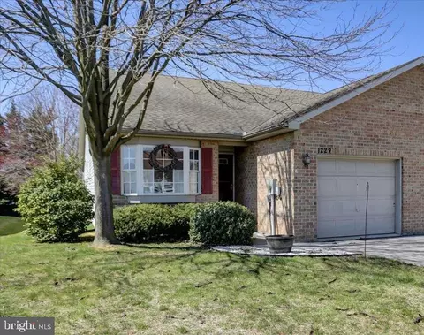 1229 Progress Rd, Chambersburg, PA 17201