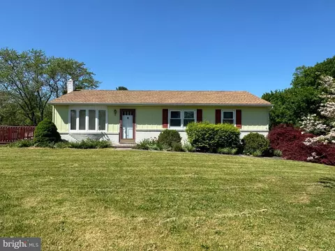 4313 Dixie Ave, Chambersburg, PA 17202