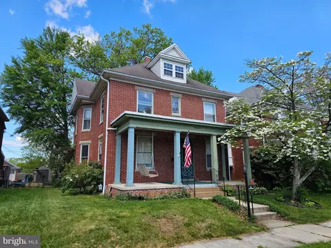 91 Glen St N, Chambersburg, PA 17202