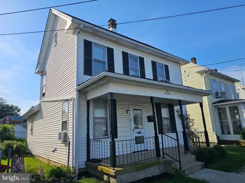 117 Cumberland Valley Ave, Waynesboro, PA 17268