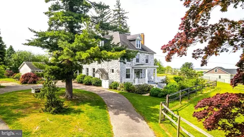 6288 Bikle Rd, Chambersburg, PA 17202