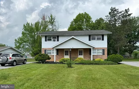41 Turner Dr, Fayetteville, PA 17222