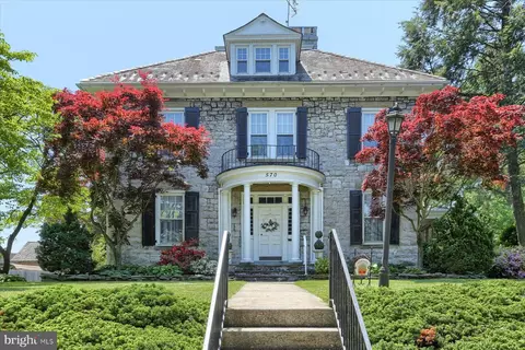 570 Montgomery Ave, Chambersburg, PA 17201