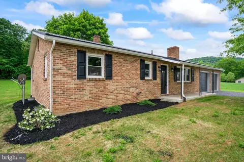 1871 Apple Way, Saint Thomas, PA 17252