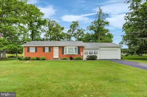 3893 New Franklin Rd W, Chambersburg, PA 17202