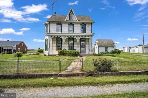 5987 Altenwald Rd, Waynesboro, PA 17268