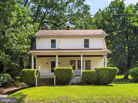 8870 Tomstown Rd, Waynesboro, PA 17268